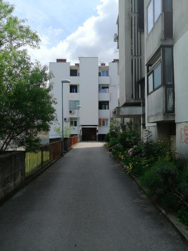 Apartman Sanja Pula Buitenkant foto